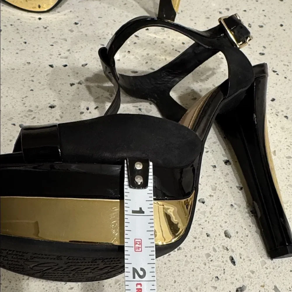 Gianni Bini Elegant Black and Gold Platform Special Occasion Heels Open Toe 8.5